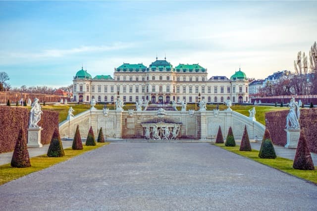 Discover the Majestic Belvedere Palace and Museum in Vienna